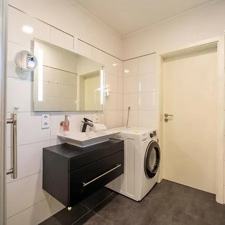 Apartmán Penthouse Ammerblick - Sauna, Panorama & Zentrale Lage *